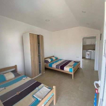 Apartments Beho Улцинь Екстер'єр фото
