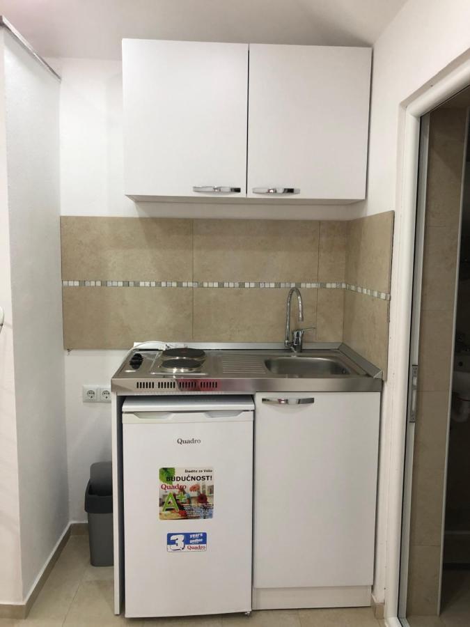 Apartments Beho Улцинь Екстер'єр фото