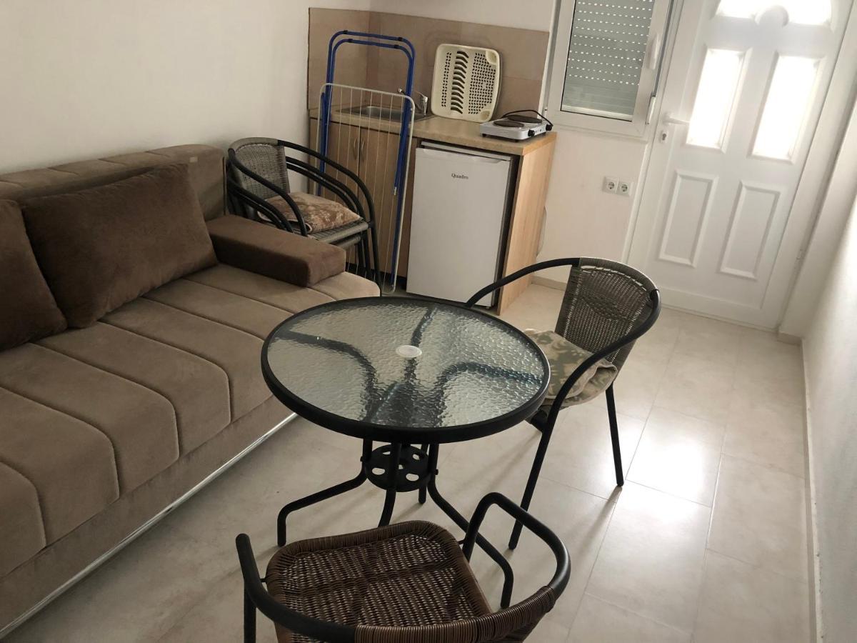 Apartments Beho Улцинь Екстер'єр фото