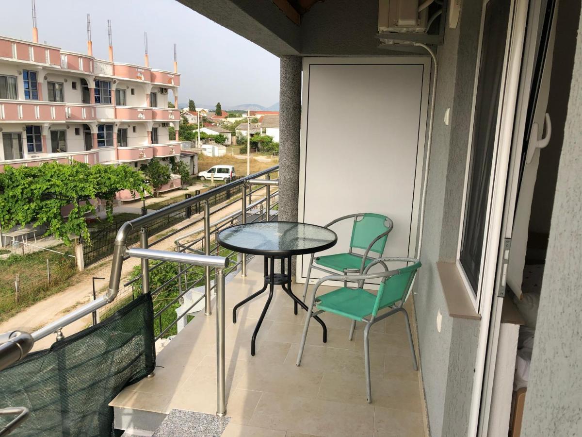 Apartments Beho Улцинь Екстер'єр фото