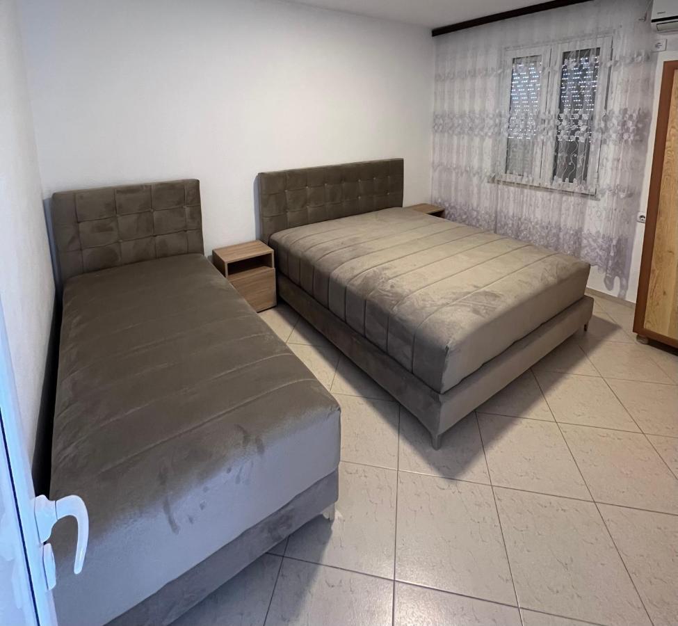 Apartments Beho Улцинь Екстер'єр фото