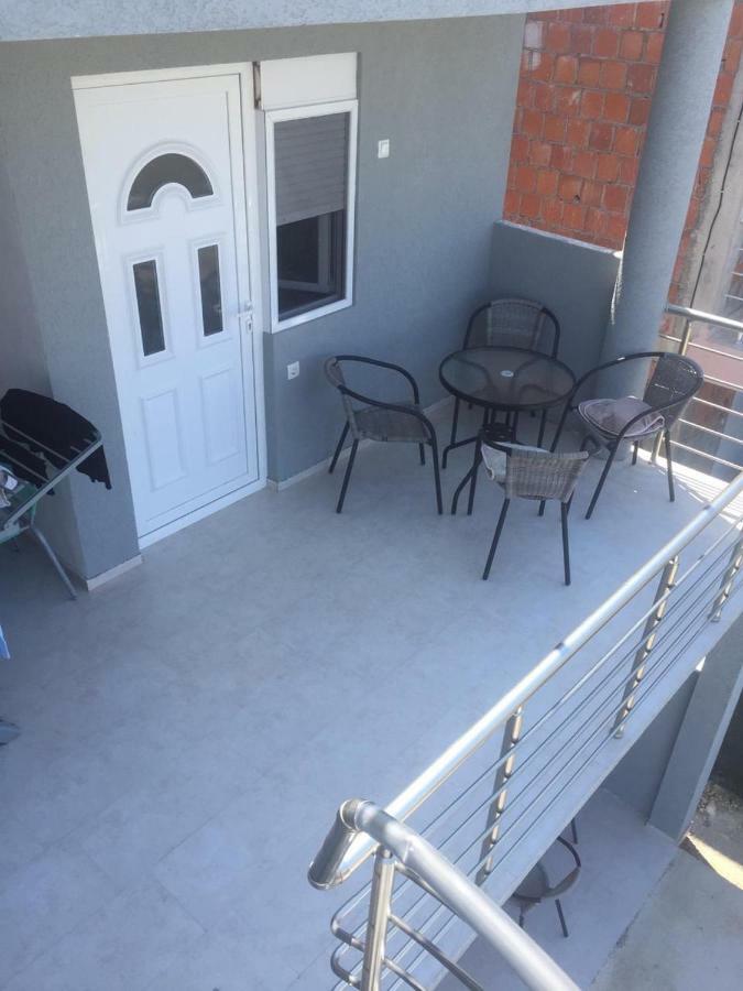 Apartments Beho Улцинь Екстер'єр фото